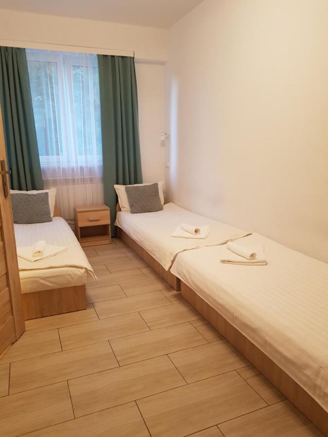 Hostel Mleczna - Metro Zacisze Varšava Exteriér fotografie