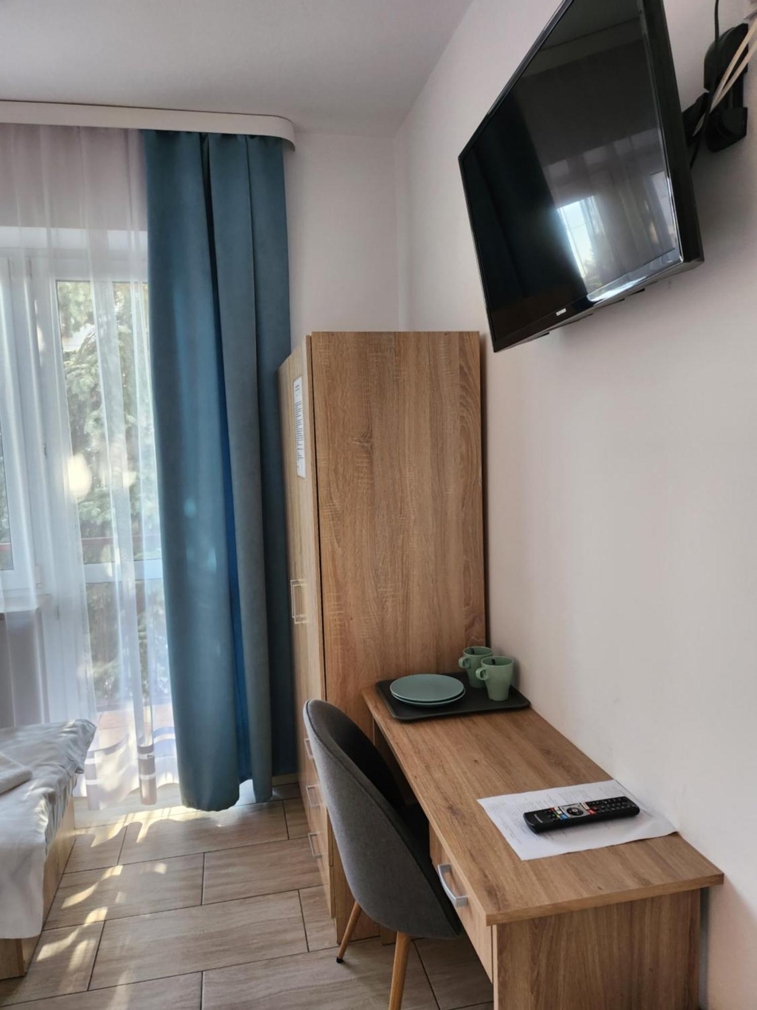 Hostel Mleczna - Metro Zacisze Varšava Exteriér fotografie