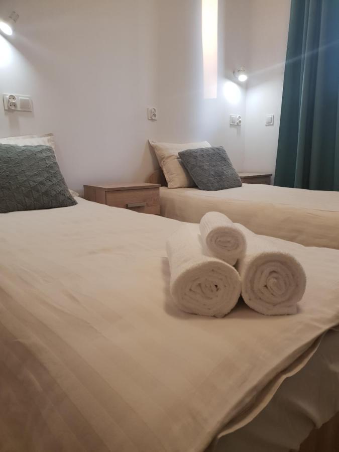 Hostel Mleczna - Metro Zacisze Varšava Exteriér fotografie
